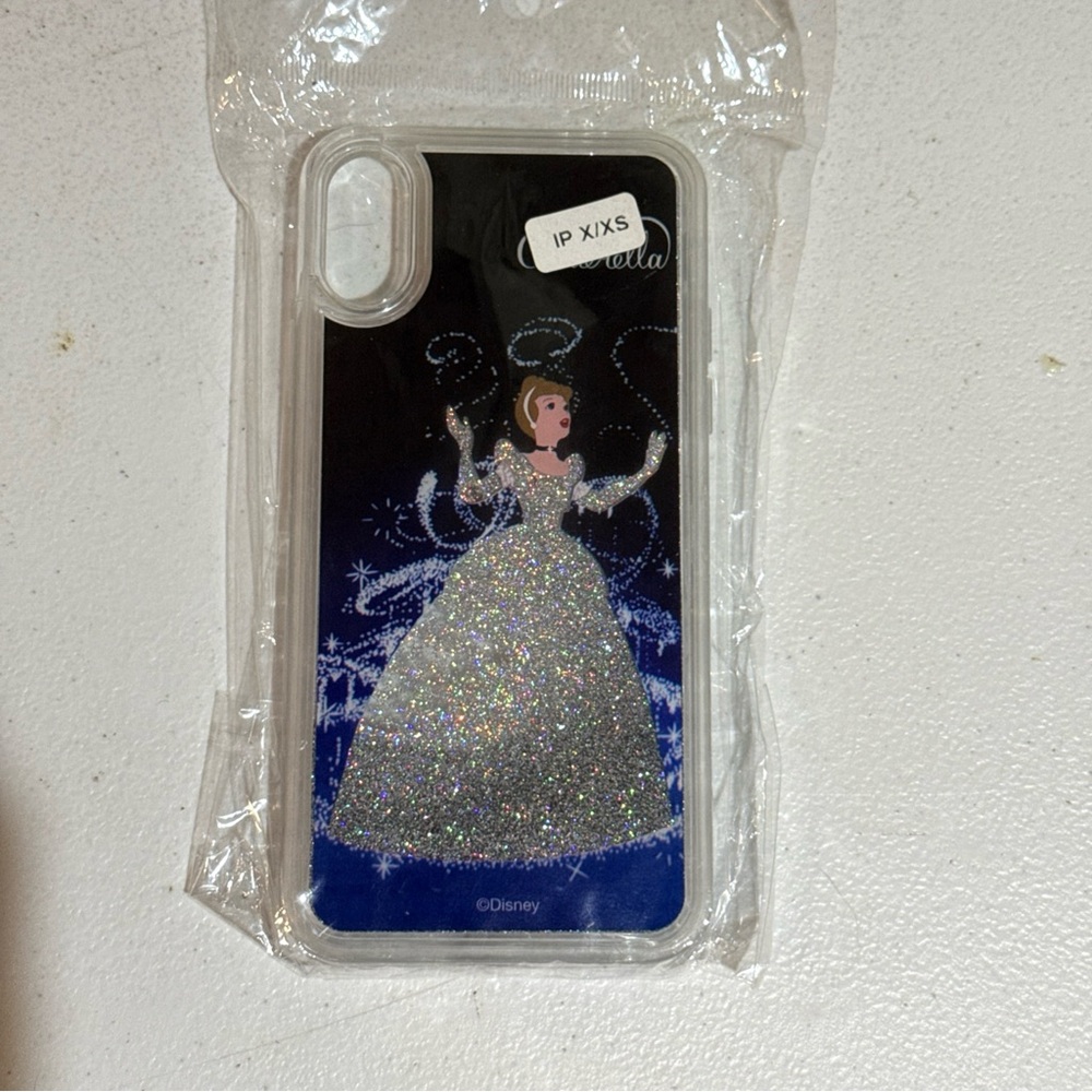 iPhone X/XS Disney Cinderella Hard Plastic Phone Case With Waterfall Glitter NEW